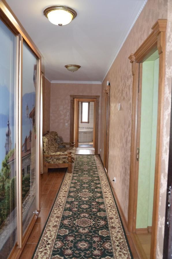 Гостевой дом Dom u Rodnika Каменец-Подольский-5