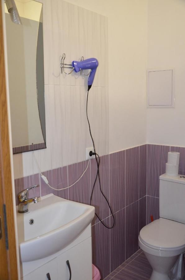 Гостевой дом Dom u Rodnika Каменец-Подольский-35