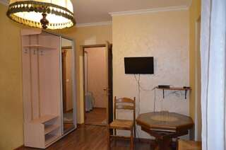 Гостевой дом Dom u Rodnika Каменец-Подольский Двухместный номер Делюкс с 1 кроватью и балконом-8