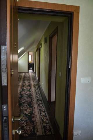 Гостевой дом Dom u Rodnika Каменец-Подольский-3